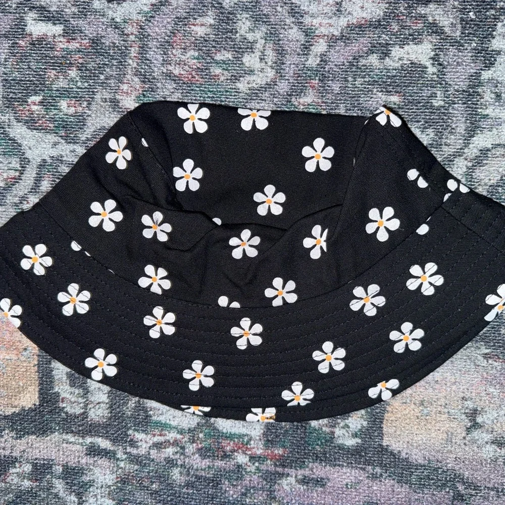 Culturefly chic black